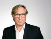 Dr.  med. Peter Caspari