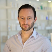 Dr. med. David Bacman