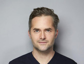 Dr. Lukas M. Grüter