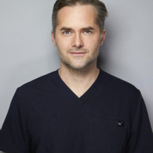 Dr. Lukas M. Grüter