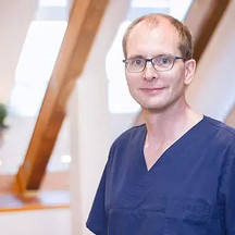 Dr. Hansgeorg Siebert