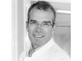 Herr Dr. med. Patrik Hartl