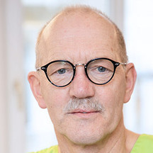 Dr. Peter Oswald