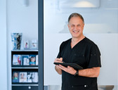 Dr. med. Karl Schuhmann
