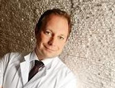 Dr. med. Götz Senska