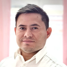 Oliver Ruiz, novoLinea Klinik Frankfurt am Main