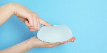 Wenn Silikonimplantate krank machen: Das Breast Implant Illness verstehen!