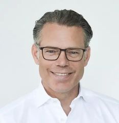 Dr. med. Jörg H. Widmann quadratisch
