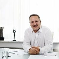 Dr. med. Michael Pees