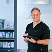 Dr. med. Karl Schuhmann