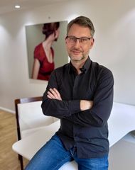 Dr. med. Jiri Blazek, Facharzt für Plastische und Ästhetische Chirurgie, Berlin