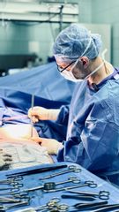 Dr. med. Jiri Blazek, Facharzt für Plastische und Ästhetische Chirurgie, Berlin