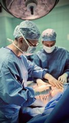Dr. med. Jiri Blazek, Facharzt für Plastische und Ästhetische Chirurgie, Berlin