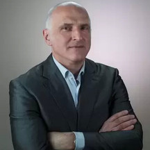 Dr. med. Steffen Handstein