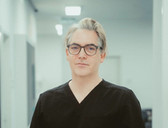 Dr. Thieme