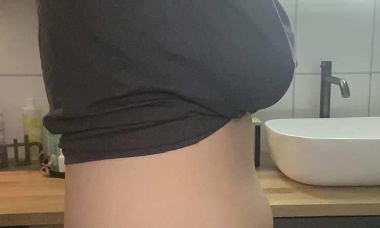 Asymmetrischer Bauch - 81748