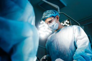 Wie wähle ich meinen Arzt/Chirurgen aus?